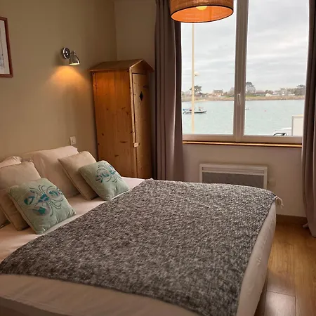 Les Transats Et Face A La Barfleur