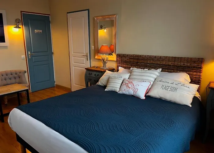 Les Transats Et Face A La Barfleur