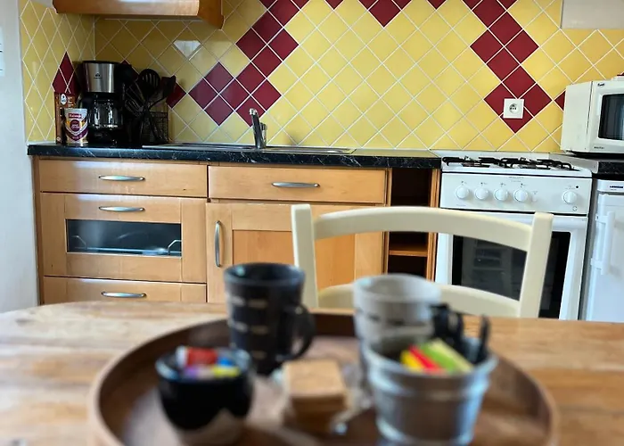 Les Transats Et Face A La Guest house