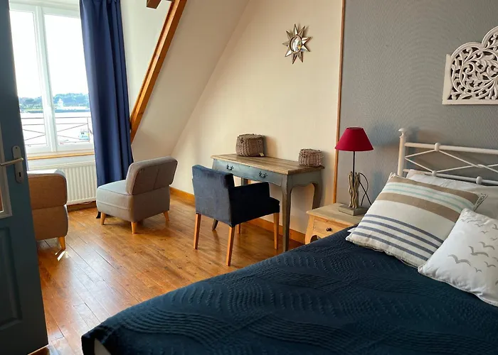 Les Transats Et Face à La