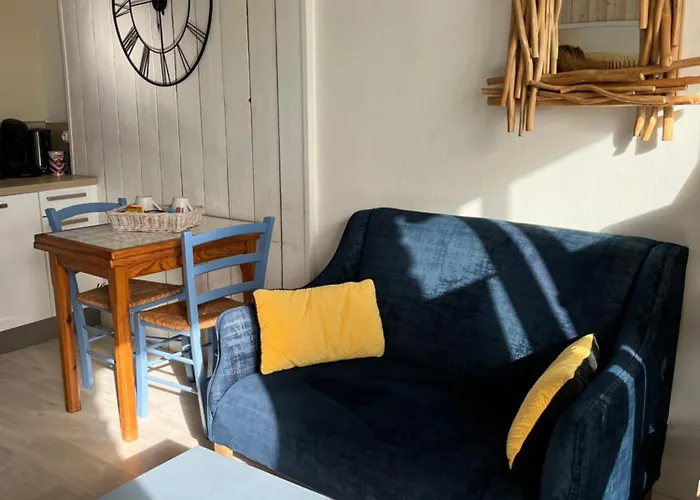 Les Transats Et Face à La Casa de hóspedes 3*