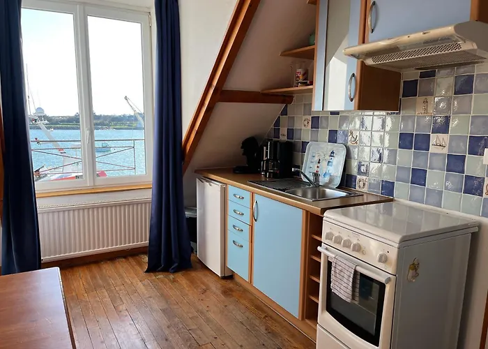 Les Transats Et Face A La Guest house