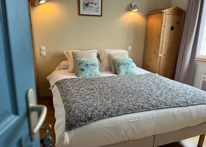 Les Transats Et Face à La Casa de hóspedes 3*